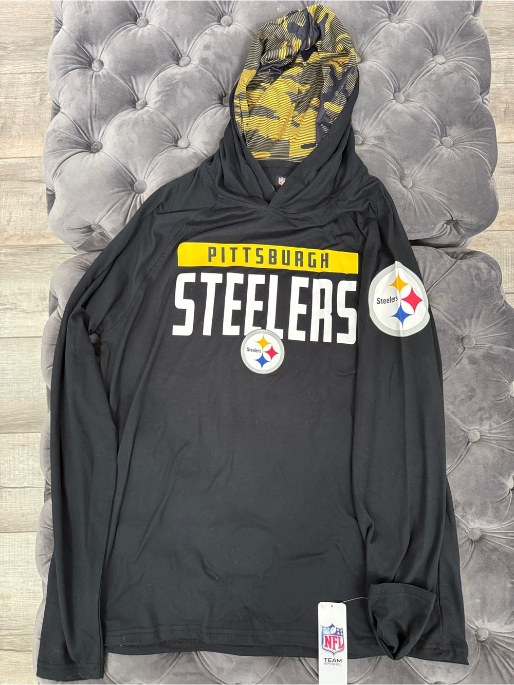 Pittsburgh Steelers Men's Black Hooded Pullover